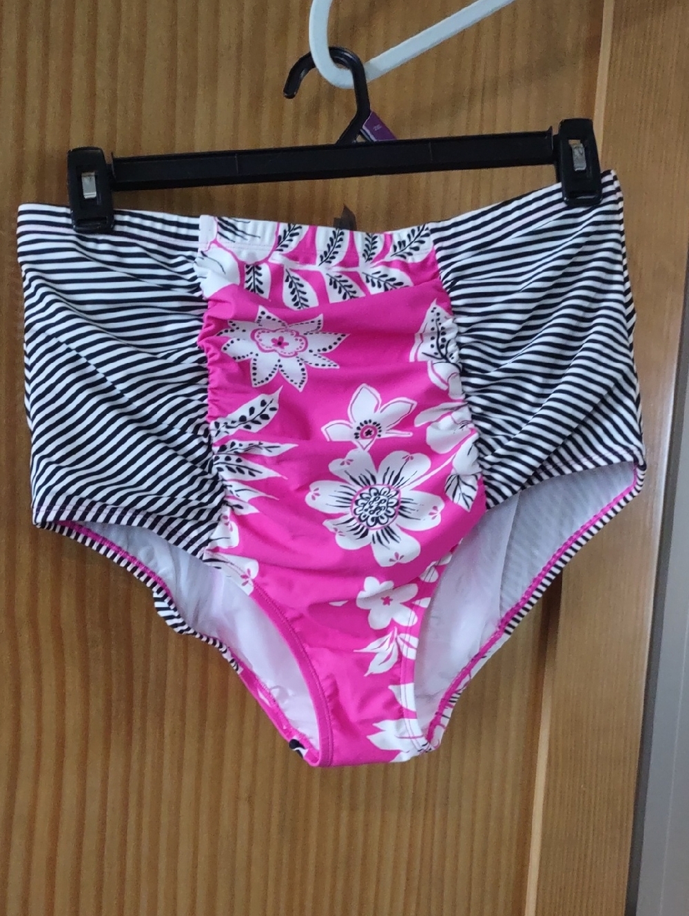 1X torrid Pink Swim Floral & Black Leaf High-Waist Bikini Bottoms